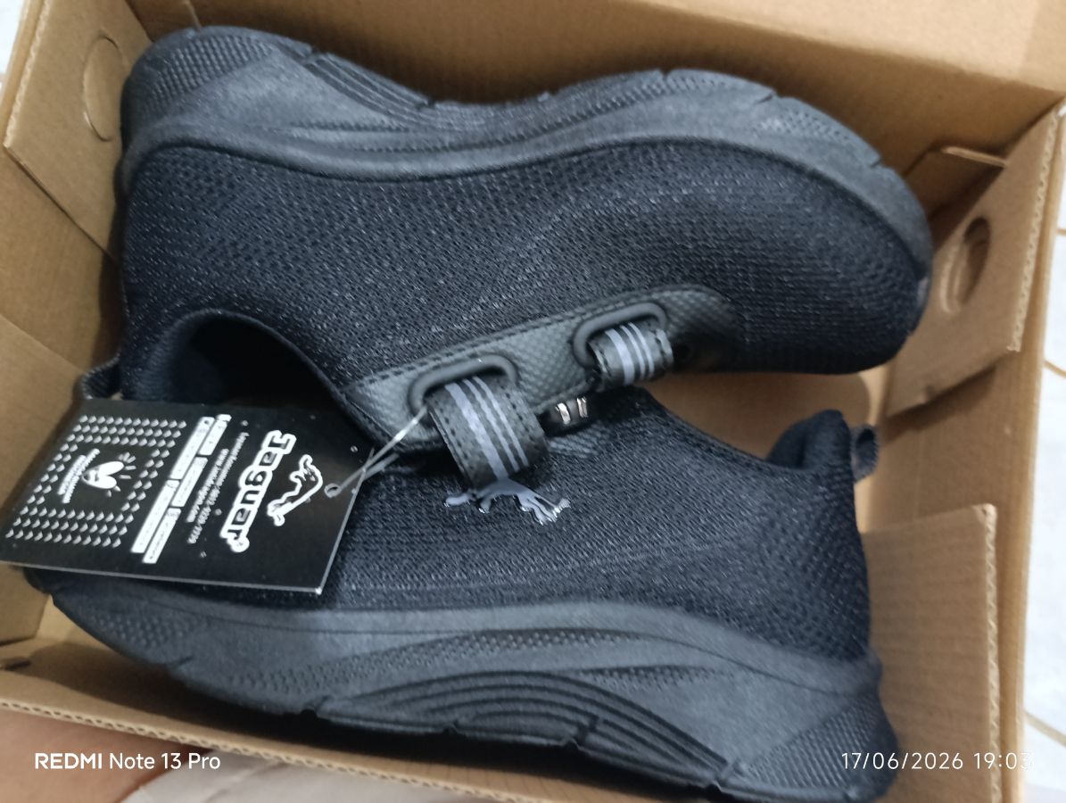 JAGUAR - Sepatu Sekolah Hitam Polos - 30