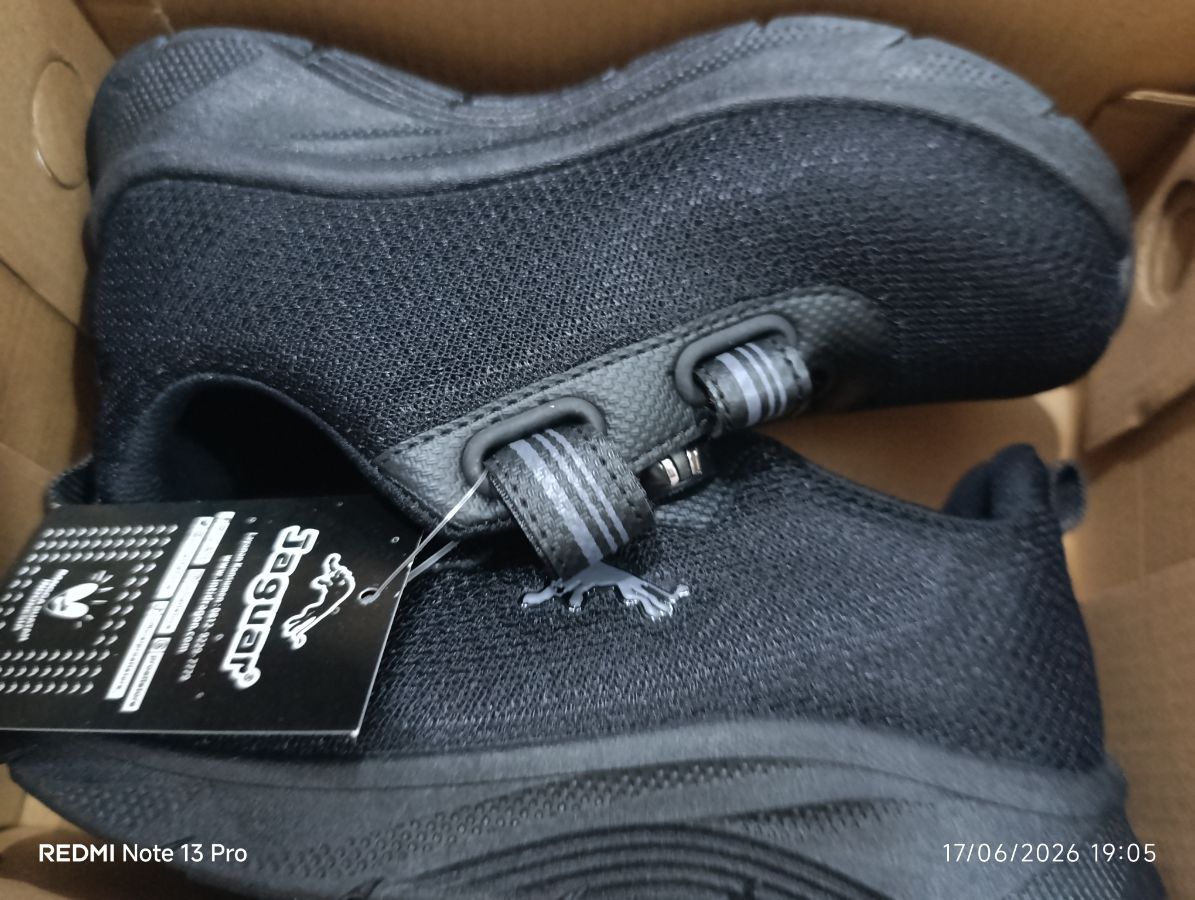 JAGUAR - Sepatu Sekolah Hitam Polos - 32