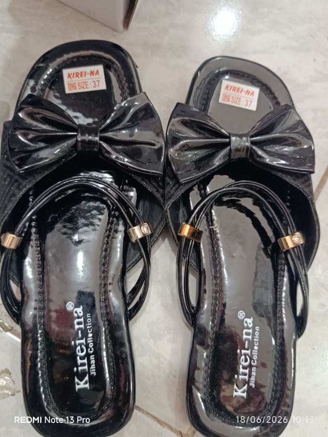 Kirei-na - Sendal Hitam Pita Size - 38