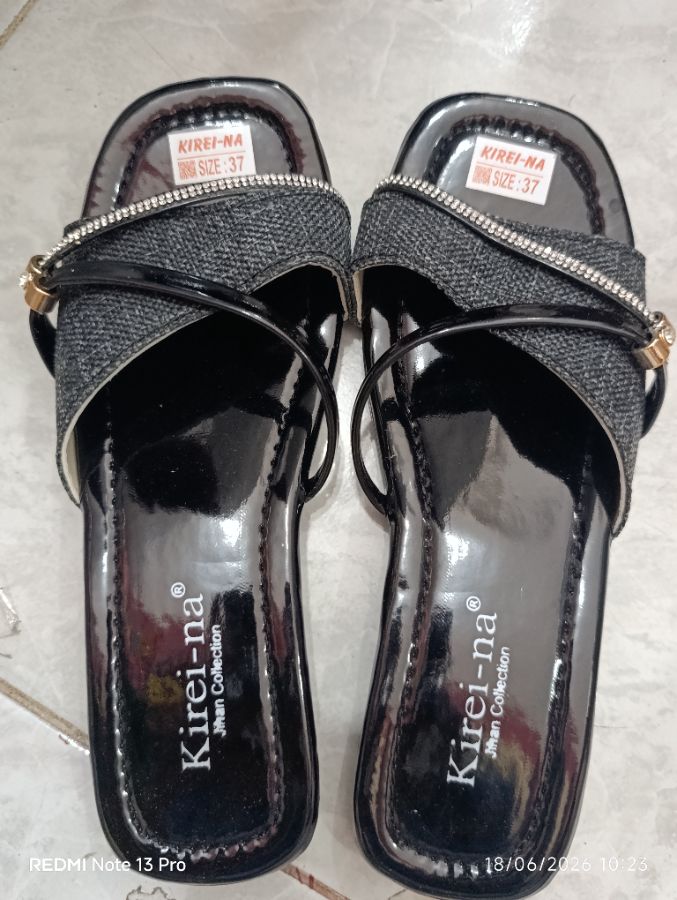 Kirei-na - Sendal Hitam Tali Size - 37