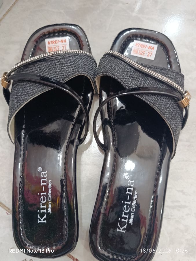 Kirei-na - Sendal Hitam Tali Size - 39