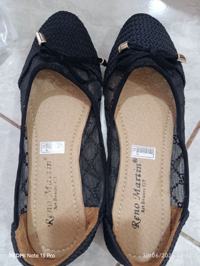 Reno Martin - Flatshoes Hitam Size - 39