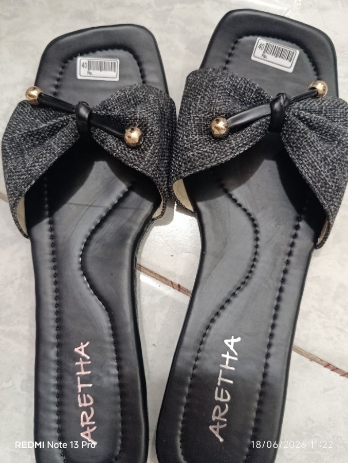 Aretha - Sendal Selop Pita Hitam Size - 37