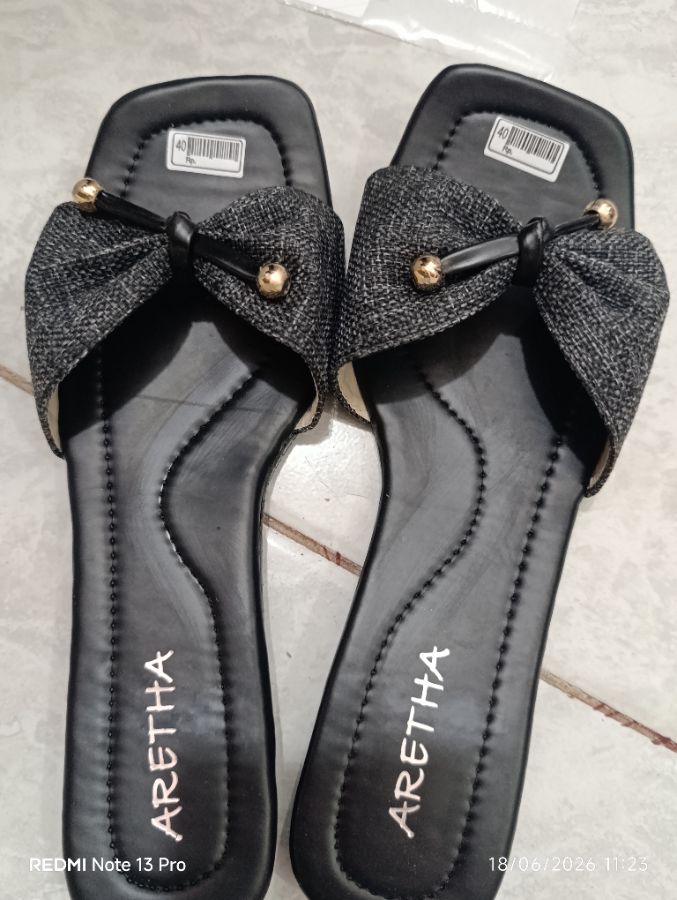 Aretha - Sendal Selop Pita Hitam Size - 38