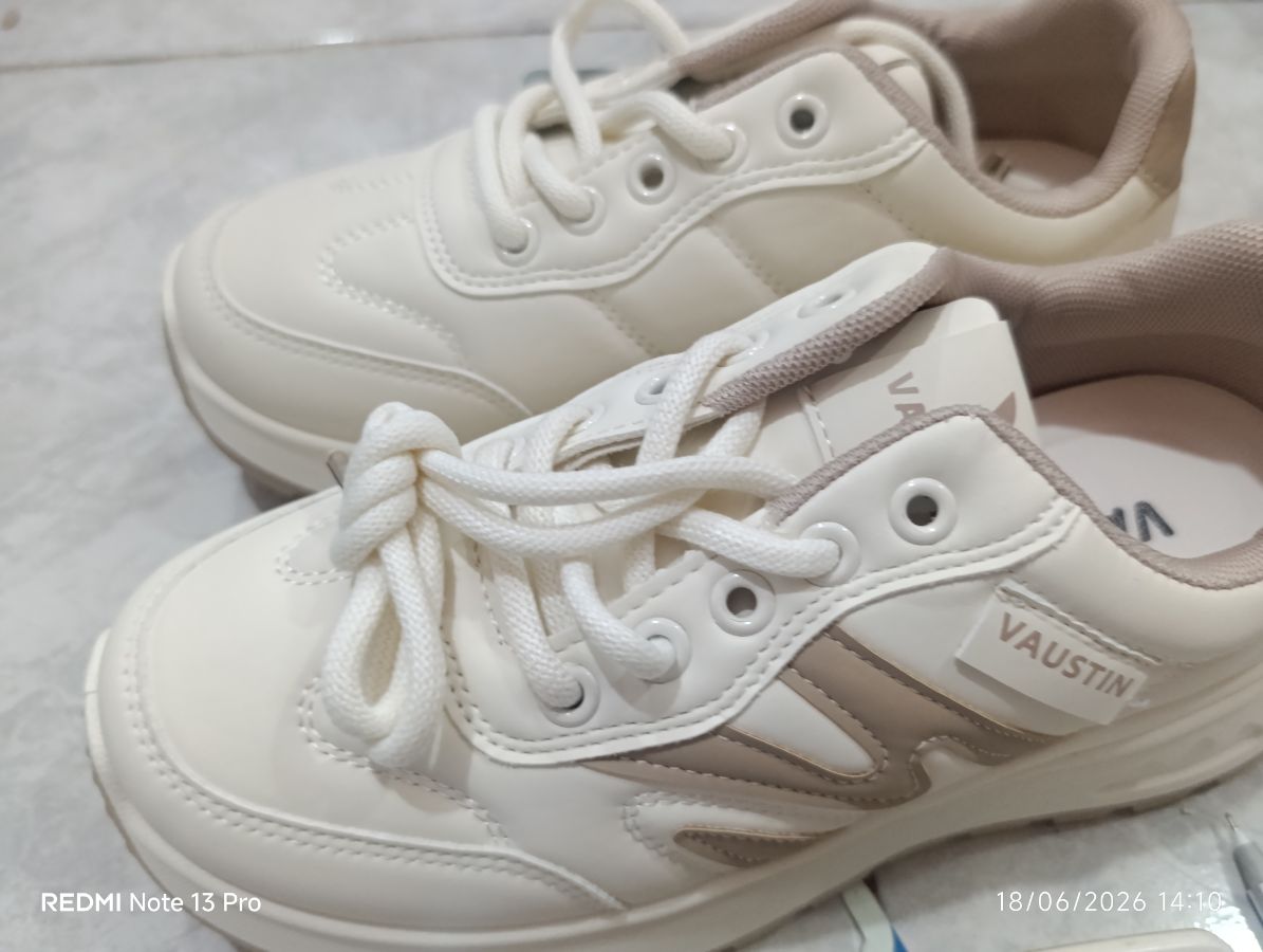 VAUSTIN V51 - Sepatu Warna Cream Size - 39