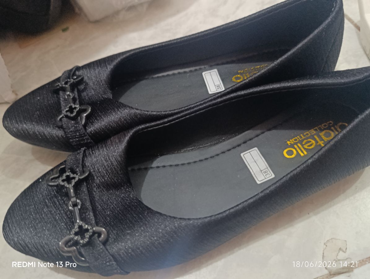 Diatello - Flatshoes Hitam Size - 40