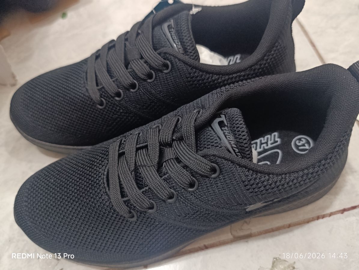 THOMAS - Sepatu Sekolah Hitam Size - 36