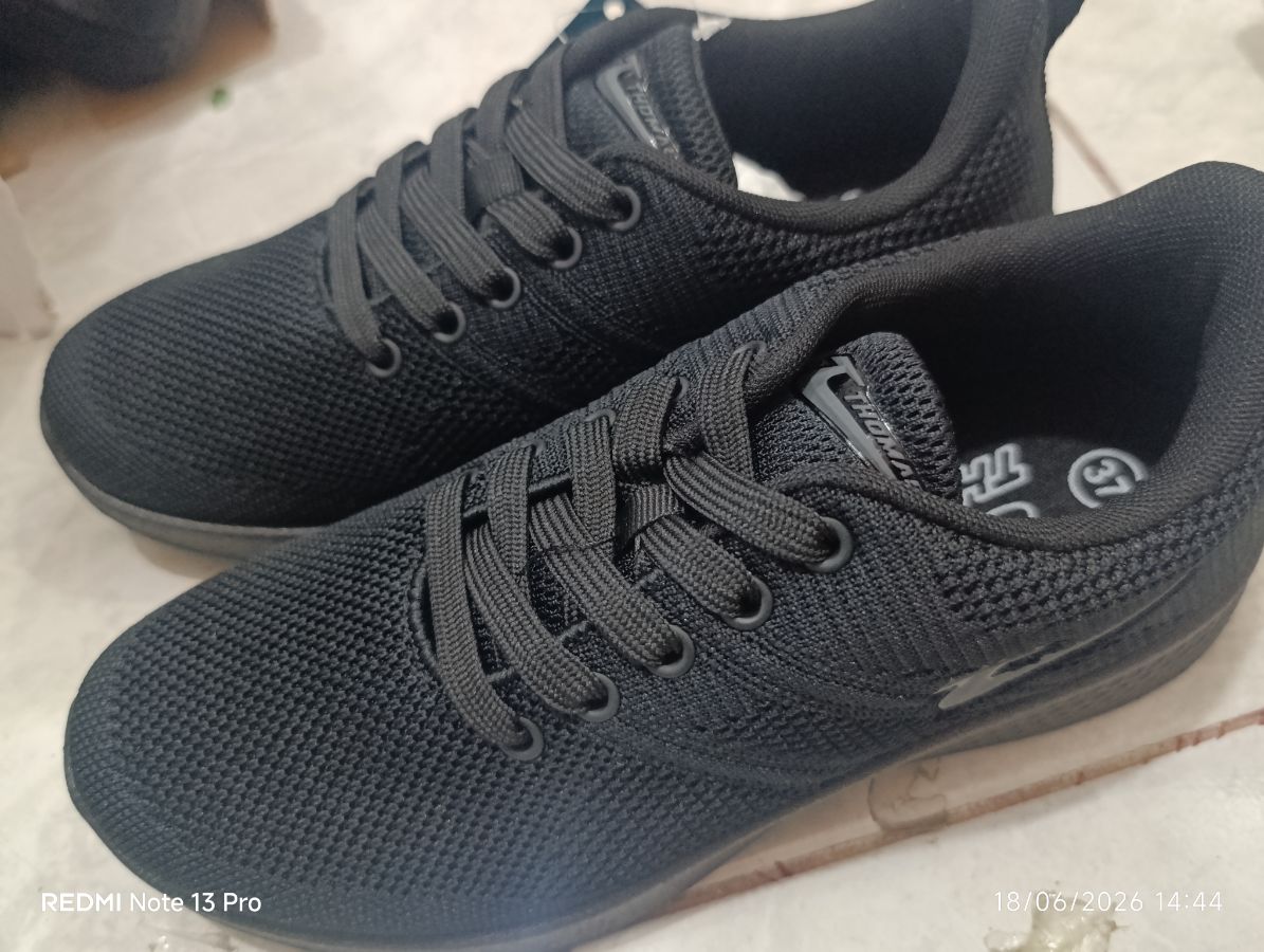 THOMAS - Sepatu Sekolah Hitam Size - 37