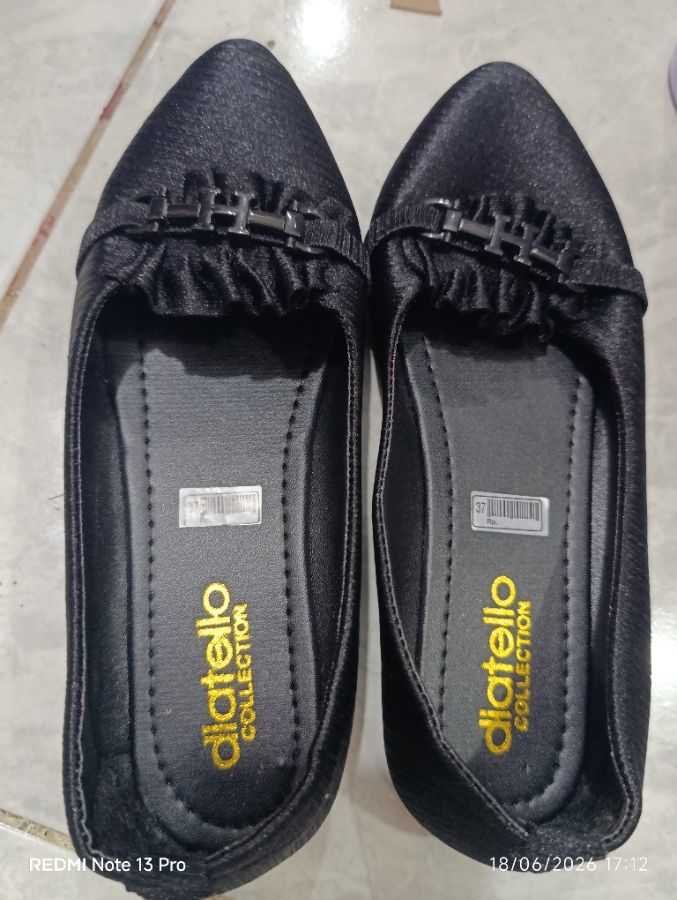 Diatello - Flatshoes Hitam Size - 37