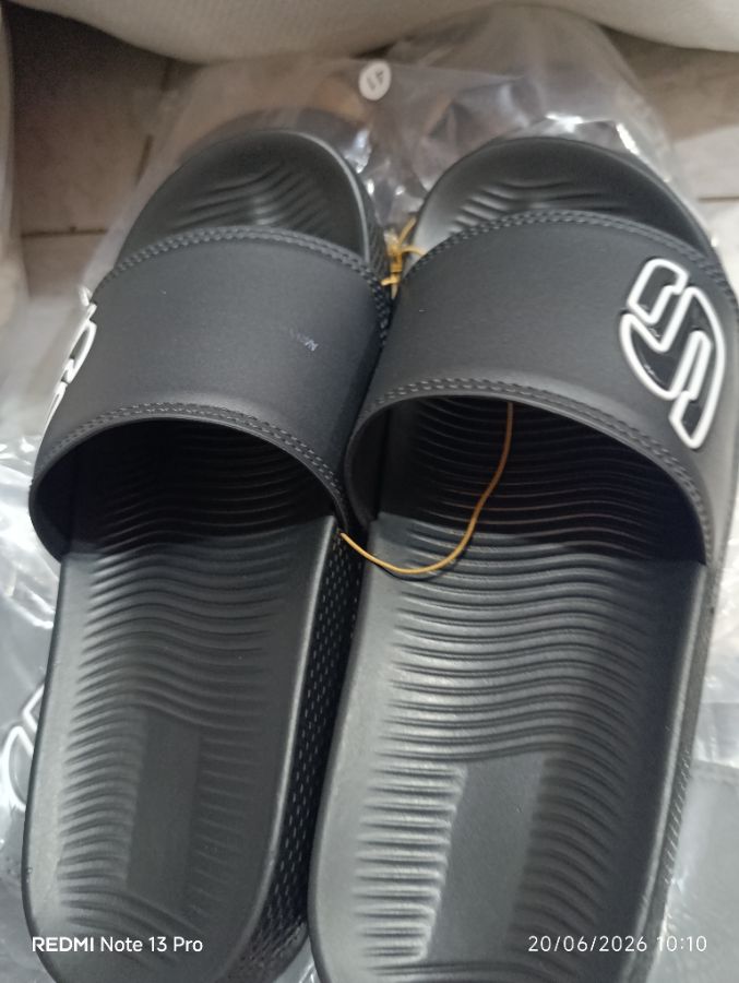 Sport - Sendal Slop Cowok - Size 43