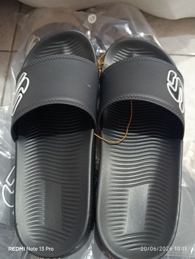 Sport - Sendal Slop Cowok - Size 44