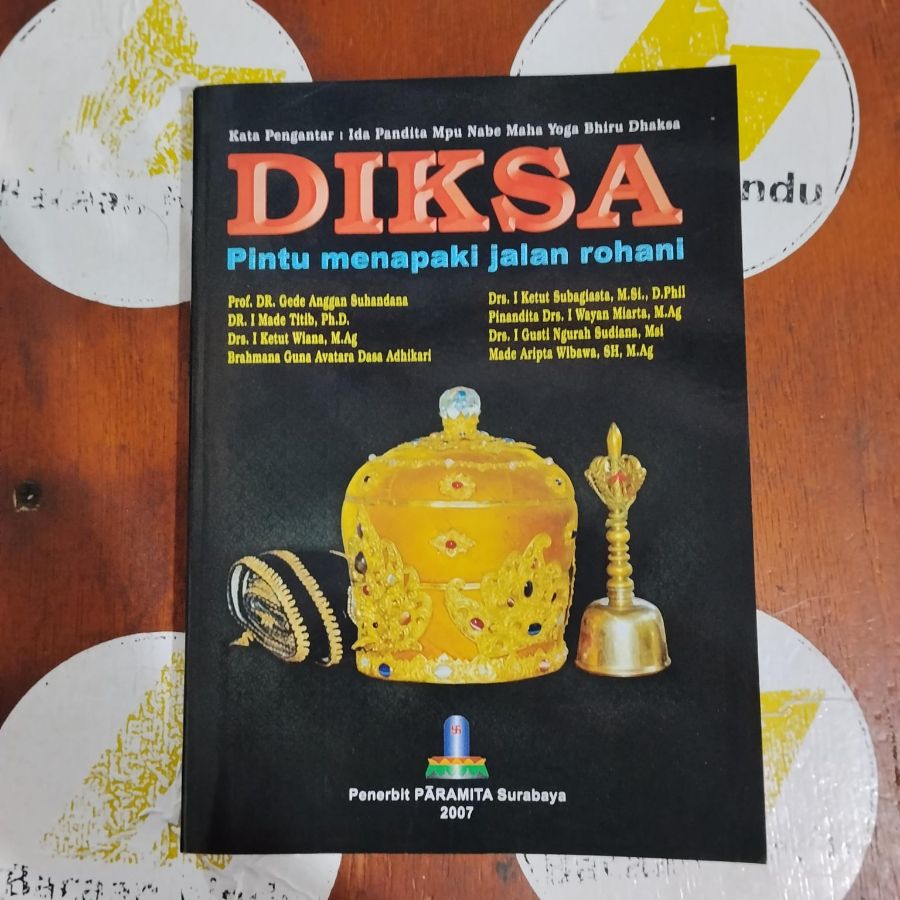 Buku Diksa Pintu Menapaki Jalan Rohani Agama Hindu I Made Titib