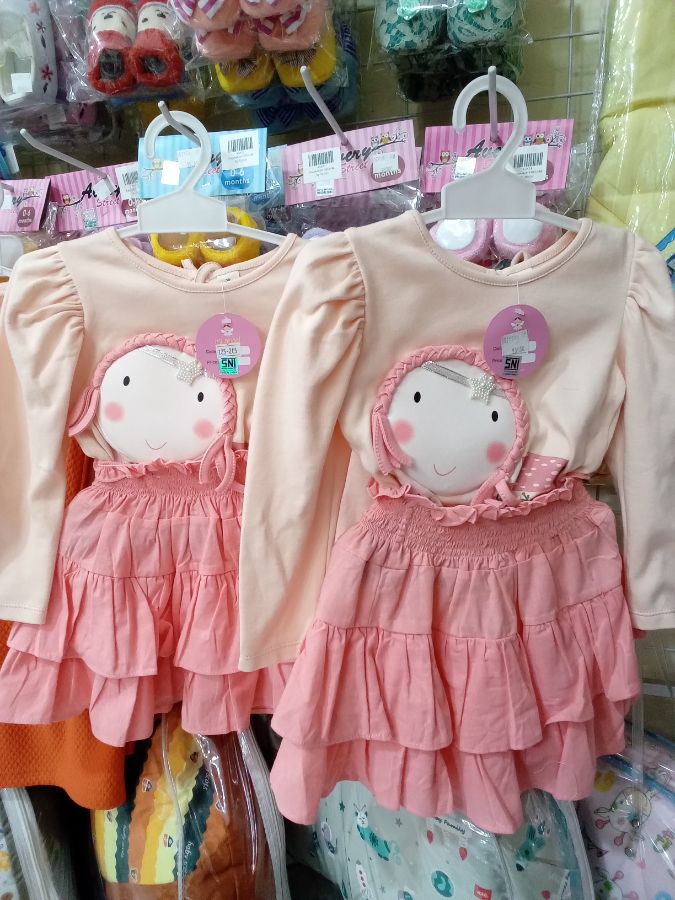 Setelan rok boneka