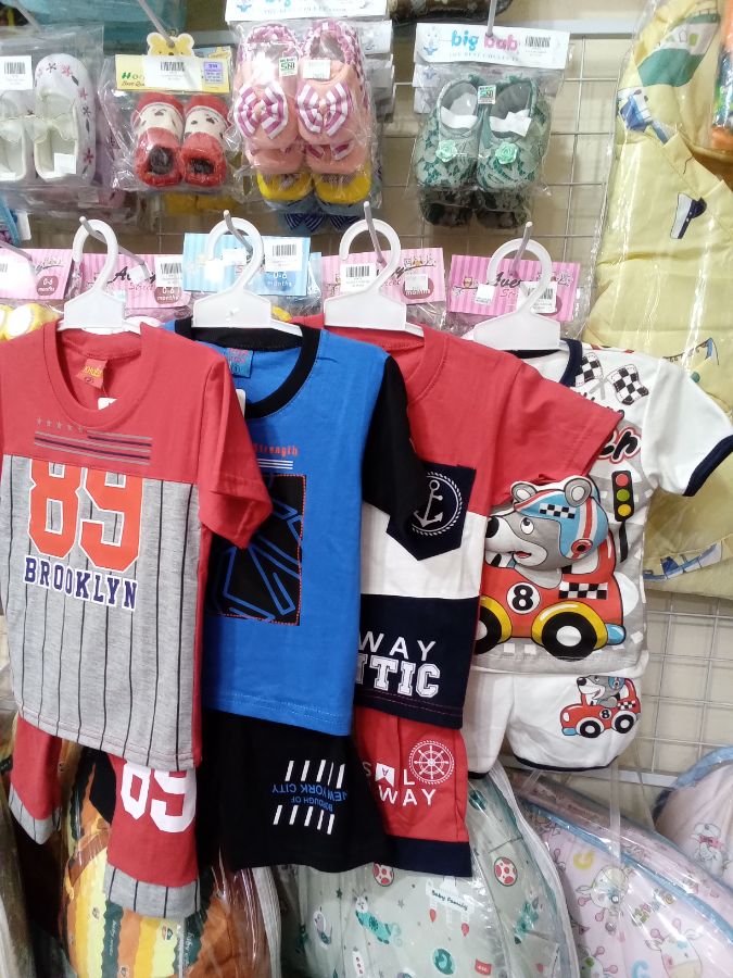 Setelan cowok kaos