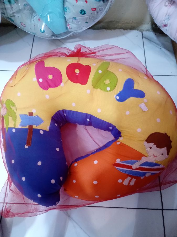 Bantal menyusui