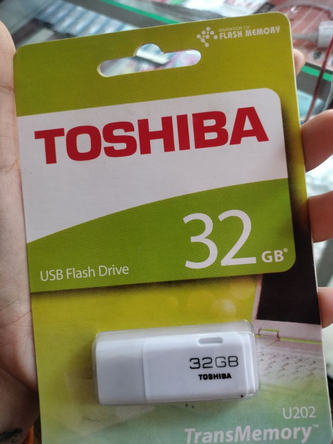 Thosiba 32 Gb