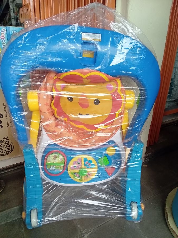 Babywalker space baby 709 