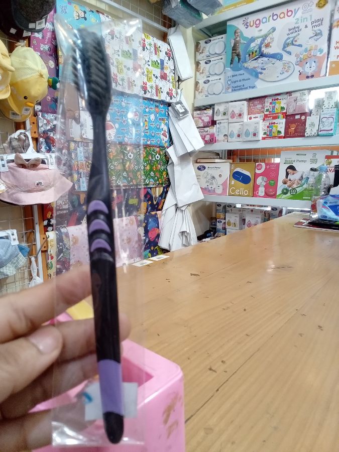 Sikat gigi bulu halus