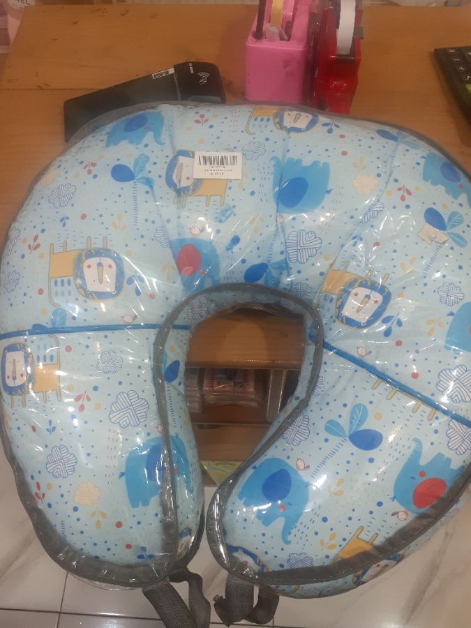 Little q bantal menyusui