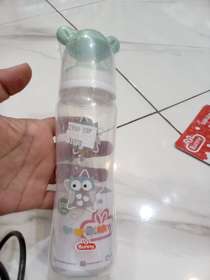 Botol bunny tutup mickey