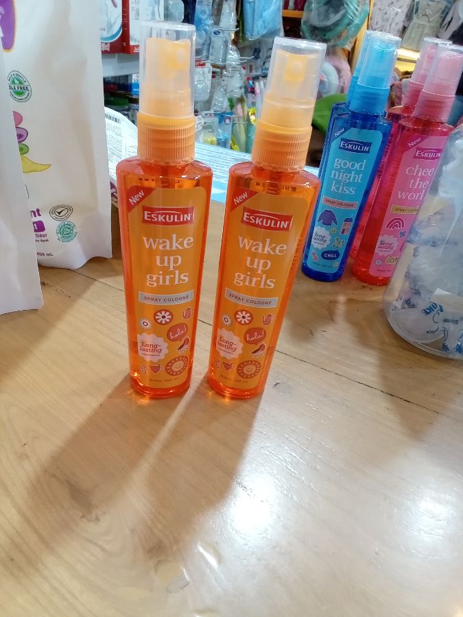 Eskulin wake up girl orange