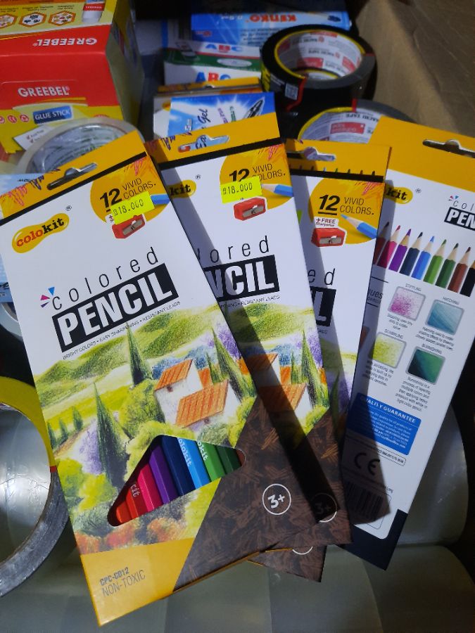 Pencil warna colokit 12 warna