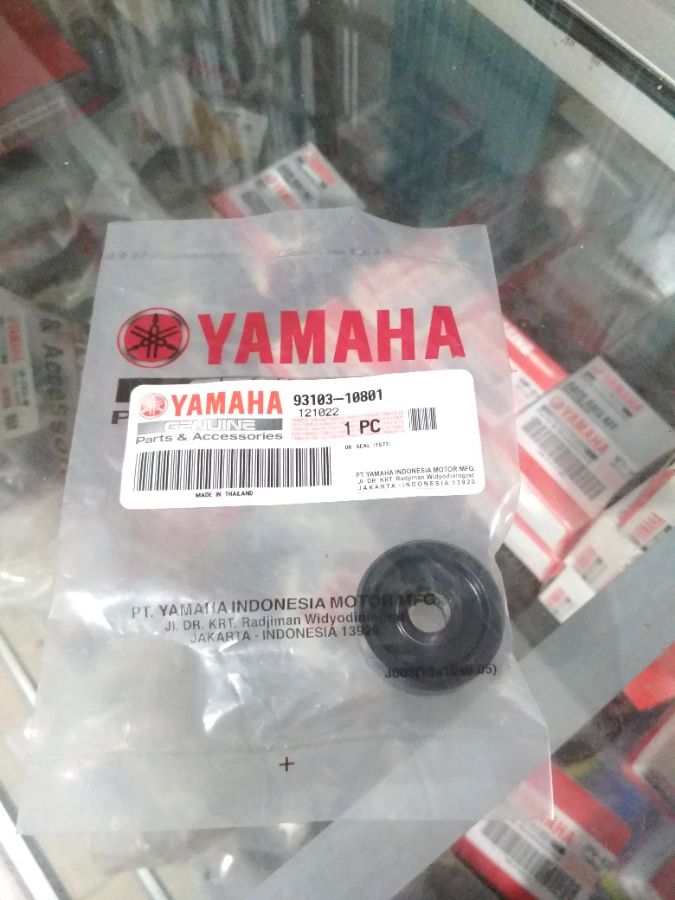 Seal Water pump Vixion 3C1 YGP