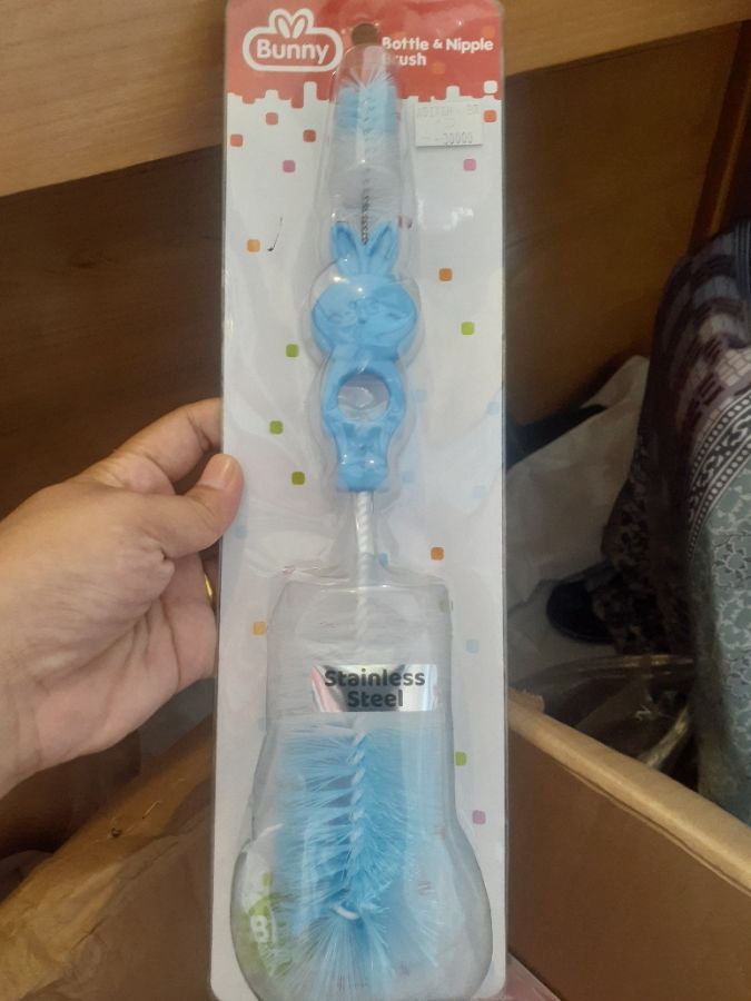 Bunny bottle & nipple brush
