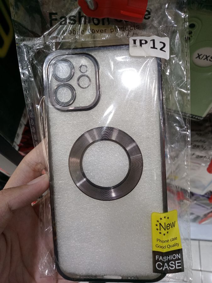 Magnetic case Ip 12