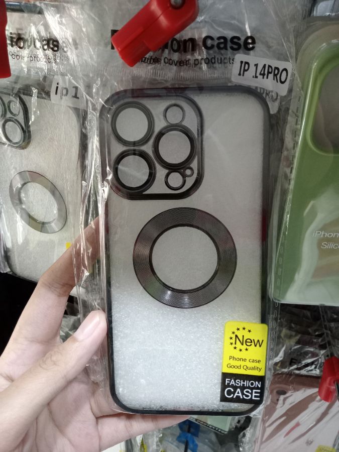 Magnetic case Ip 14pro