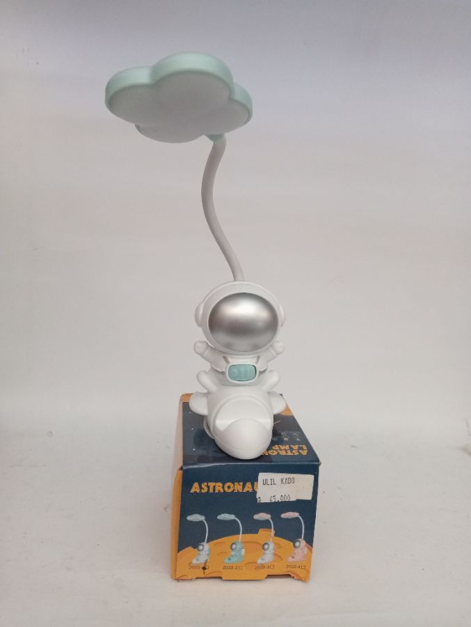 MINI TABLE LAMP/ KARAKTER ASTRONAUT/ PUTIH