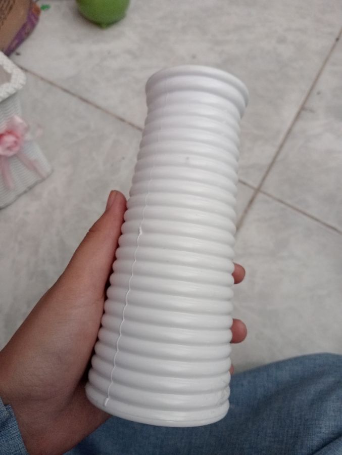 VAS BUNGA/ CEROBONG/ PUTIH