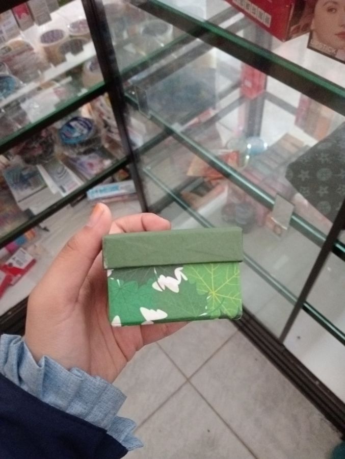 BOX KADO/ 6  6 CM/ MOTIF DAUN/ HIJAU