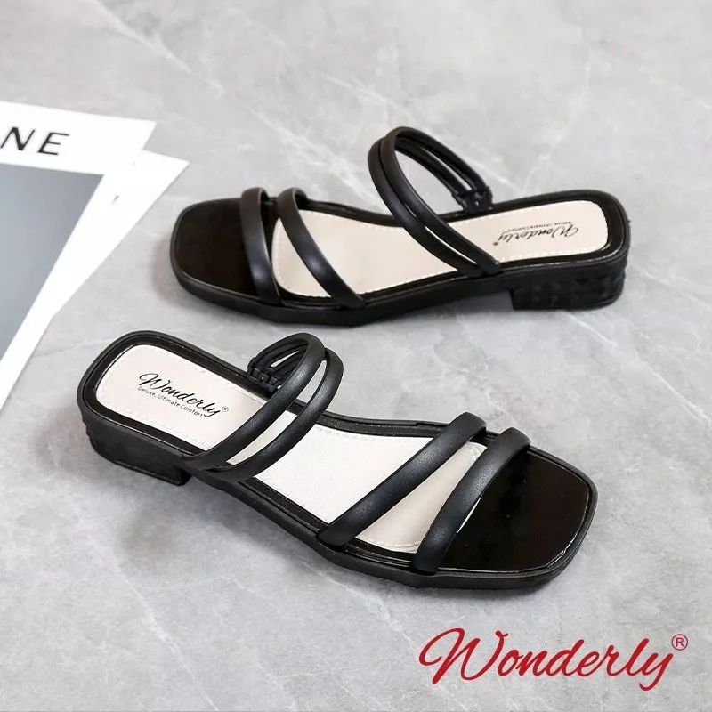  713-1 WONDERLY Sandal Sepatu Wedges Wanita Sandal Slop Jelly Karet Sandal Jelly Import Tawana Sandal Kekinian Sandal Jalan Wanita Sandal Hak 3cm Variasi: Hitam/Black,36/37 (23.4 cm)