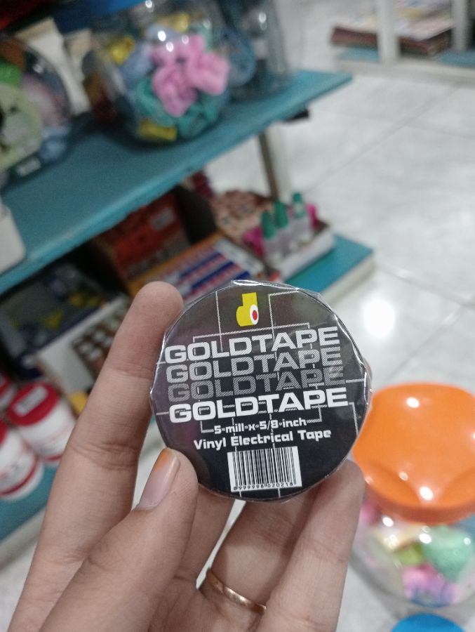 Goldtape/ Hitam