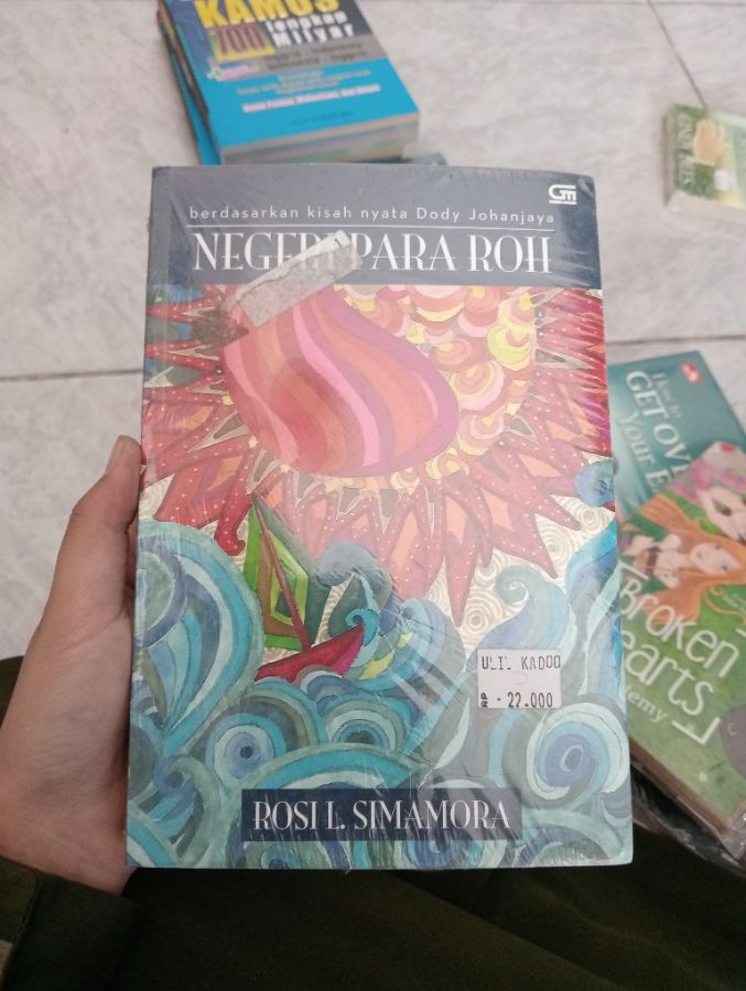 Novel Negeri Para Roh/ Rosol Simamora