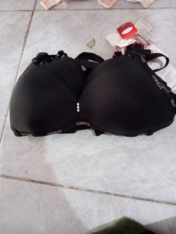BH Oreo Size 38/85 Hitam 