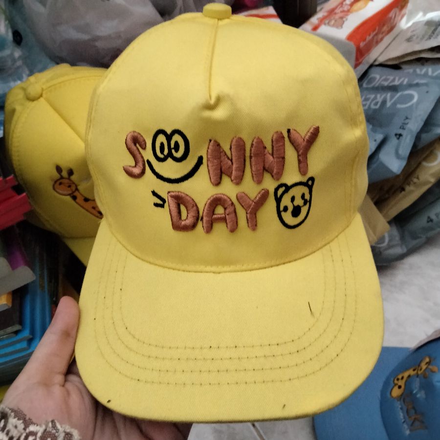 Topi Sunny Day Kuning 