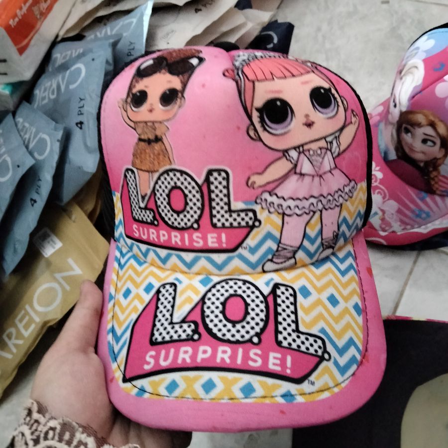 Topi LOL Surprise Pink