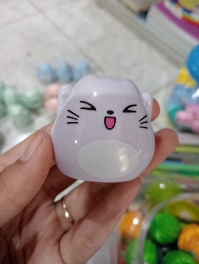 Rautan Pensil Kucing