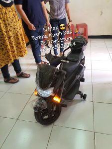 M 588 Hitam Motor N Max no Garansi