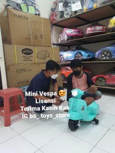 M 788 Hijau Motor Mini Vespa Lisensi no Garansi