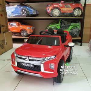 M 8688 Merah Mobil Mitsubishi Triton Lisensi no Garansi