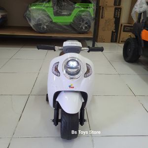K 611C Putih Honda Mini Scoopy Lisensi no Garansi