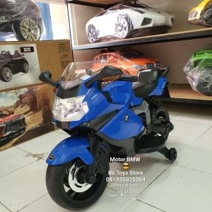 PK 3800 Biru BMW K1300 Lisensi Ban Karet