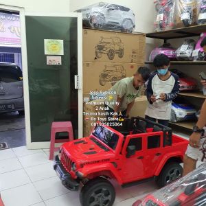PK 3928LN Merah Jeep Rubicon Gladiator Lisensi