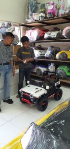 YKT 300 Putih Ban Karet