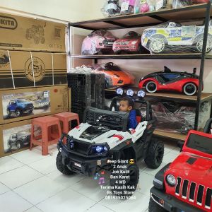 YKT 908 Putih Jeep Giant 4 WD