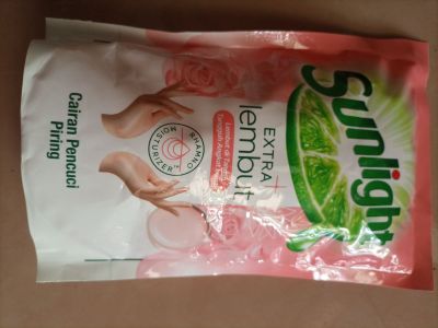 Sunlight Extra Lembut 650ml