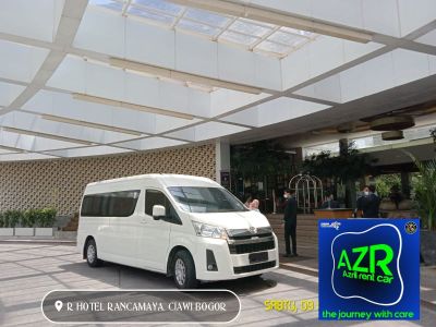Hiace Premio / commuter 14 seat
